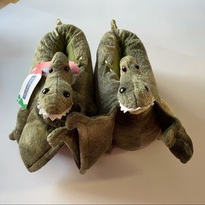 Plush 3D Novelty Slippers Dinosaur Green Kids Size 2 & 4